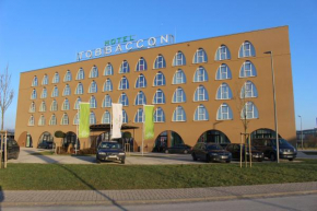 Гостиница Tobbaccon Hotel  Зехайм-Югенхайм